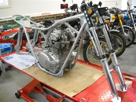 Honda SL 350 restoration update - National Superbike