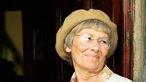 Juliette Kaplan: Last of the Summer Wine actress dies - BBC News