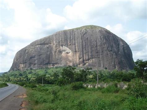 Major rocks in Nigeria and their location - Legit.ng