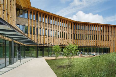 Gallery of Santé Publique France Headquarters Near Paris / Atelier du Pont - 1