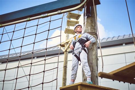 High Places - Pavilions In The Park, Horsham — Toby Phillips Photography