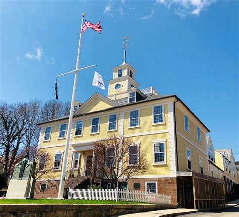 Historic Kent County Courthouse in East Greenwich, Rhode Island. Paul ...