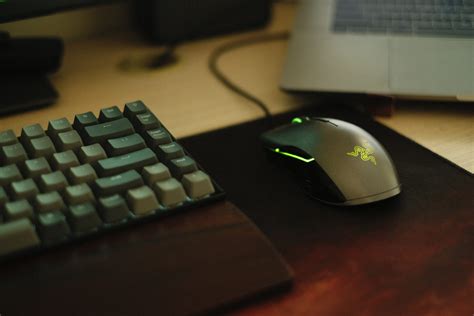 BEST Mouse DPI For FPS Gaming: By Pro Players – SweatyGaming