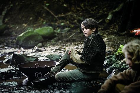 Arya Stark Season 2 - Arya Stark Photo (37249482) - Fanpop