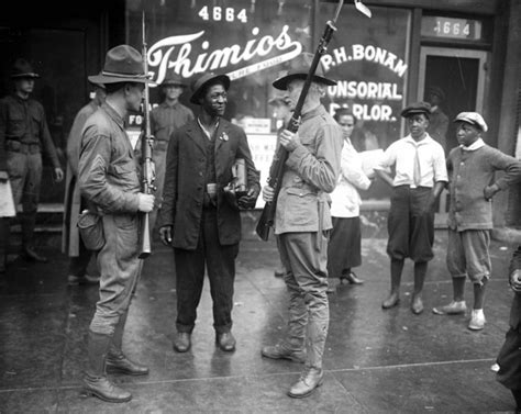 Vintage: Chicago’s 1919 race riot | MONOVISIONS - Black & White ...