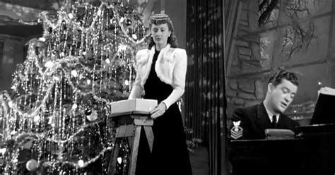 A black and white Christmas: 5 classic holiday films from the 1940s - Deseret News