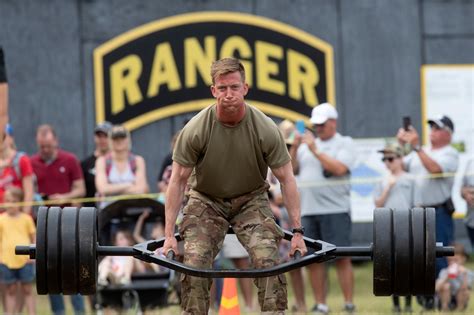 Army men battle it out during Best Ranger competition | New York Post