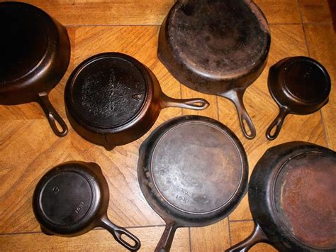 Antique Cast Iron Skillet Markings, Identification, Value Guide