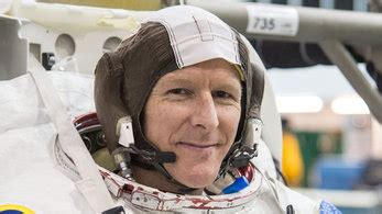 Space in Images - 2014 - 03 - Tim Peake spacewalk training