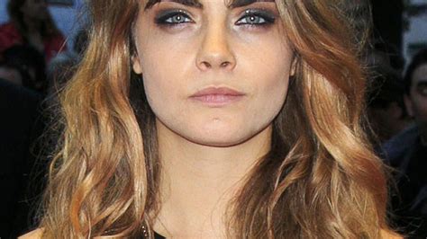 Cara Delevingne mit Smokey Eyes