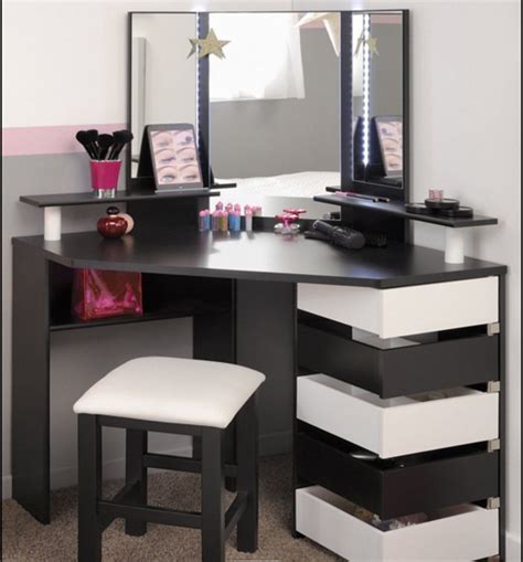 15 Elegant corner dressing table design ideas for small bedrooms