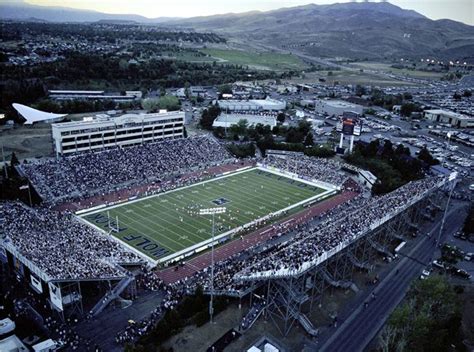 Pin on College Football Stadiums