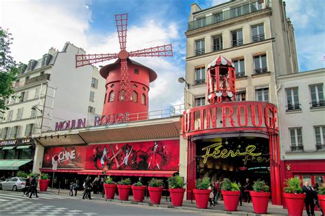 10 of the Most Popular Tourist Attractions in Paris