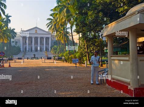 Raj Bhavan, Kolkata Stock Photo - Alamy