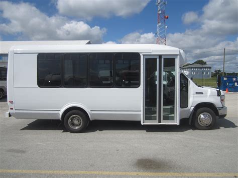 2012 Eldorado Ford 14 Passenger Shuttle Bus