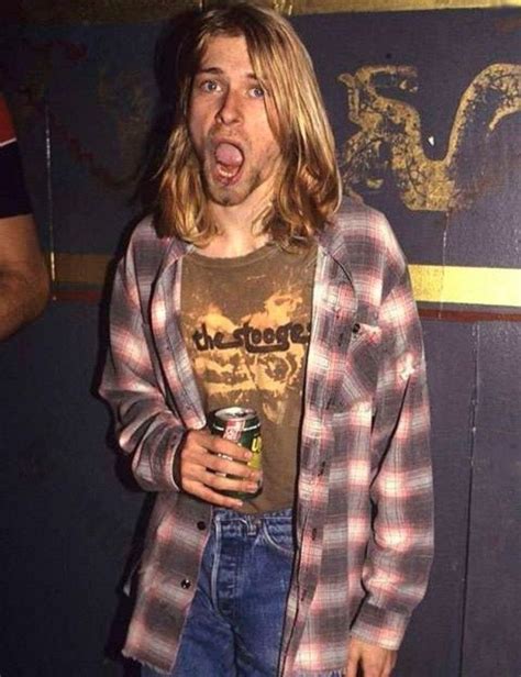 inspo | Kurt cobain style, Kurt cobain outfit, 90s fashion grunge