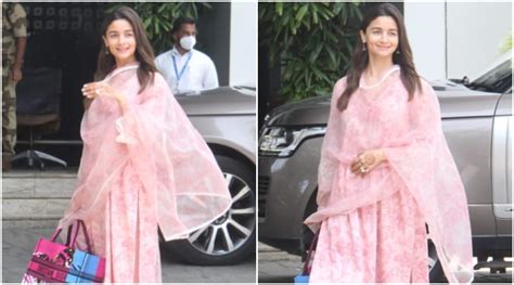 Alia Bhatt spotted for the first time after wedding with Ranbir Kapoor ...