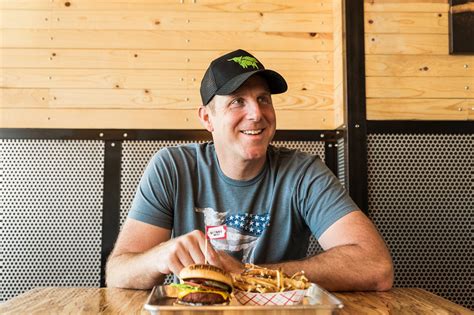 BurgerFi Tests the Popularity of the Plant-Based Beyond Burger - The New York Times