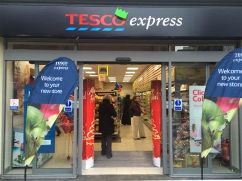 24-hour Tesco Express opens in Waterloo Road [25 November 2014]