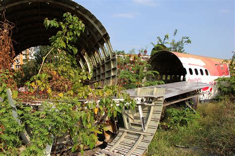 Airplane-Graveyard-Bangkok-abandoned-airplanes - Go To Thailand