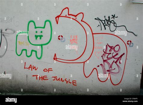 London: Graffiti on streets Stock Photo - Alamy