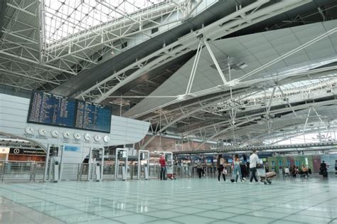 Porto Airport adds eleven new destinations and two new airlines for the summer season | ANA ...