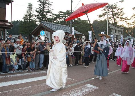 Fox wedding parade / Festival in NIigata, Japan / Legend