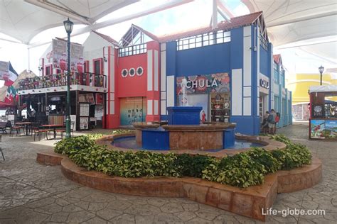 La Isla Cancun Shopping Village: shopping, entertainment, food