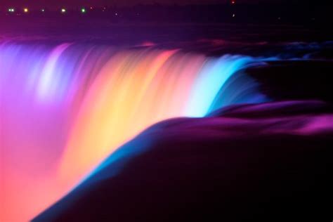 Horseshoe falls at night from the top, Ontario, Canada | Flickr