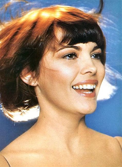 35 Beautiful Portrait Photos of French Singer Mireille Mathieu in the ...