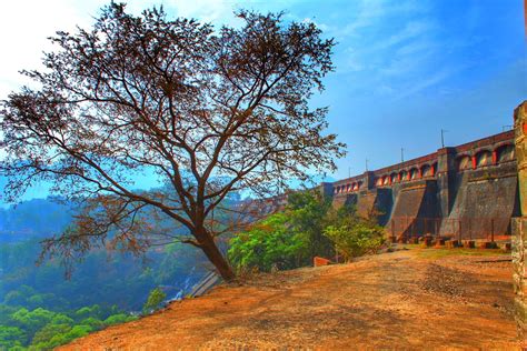 Bhandardara dam