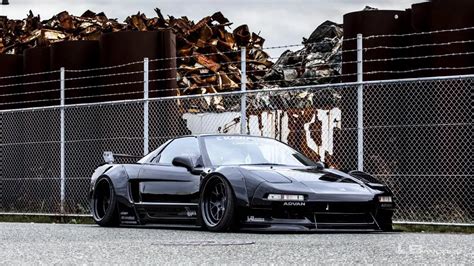 Broad legend: Liberty Walk Widebody Honda NSX (NA1)!