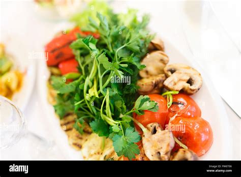 The banquet table with restaurant serving before a wedding banquet Stock Photo - Alamy