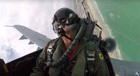 Cockpit Video Of An A-10 Warthog Flying Over Miami Beach During Salute to American Heroes Air ...