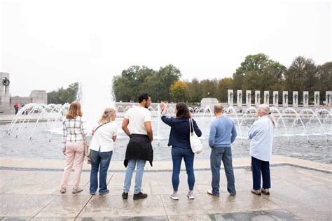 DC: Guided National Mall Tour & Washington Monument Ticket | GetYourGuide