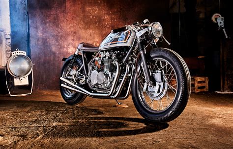 FOUR POT SUPERSHOT. A Classic Honda CB550 Cafe Racer from Mellow ...