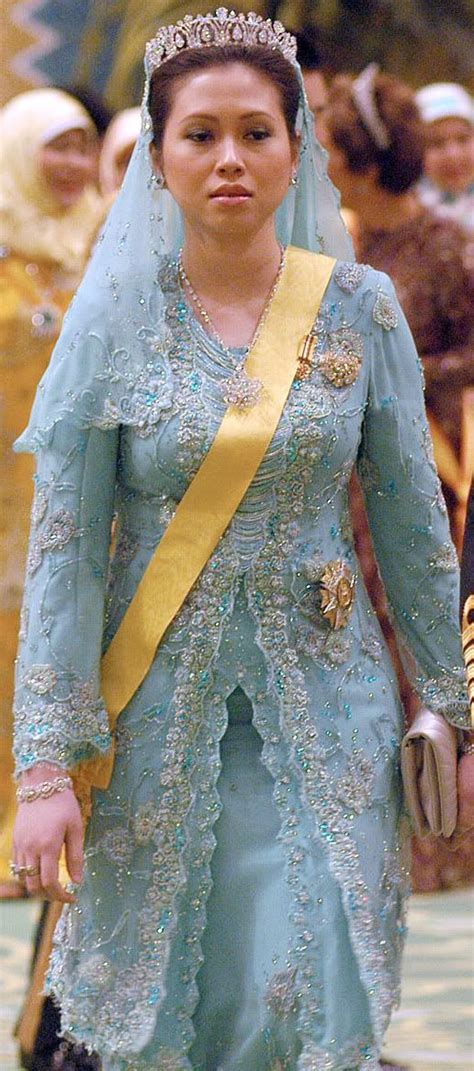 Second wife to the Sultan of Brunei Royal Crowns, Royal Tiaras, Tiaras ...