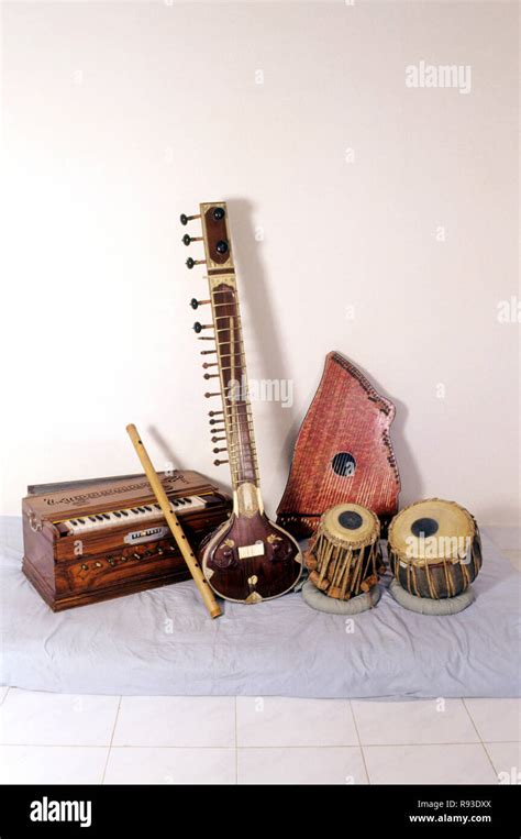 Classical music instruments Stock Photo - Alamy