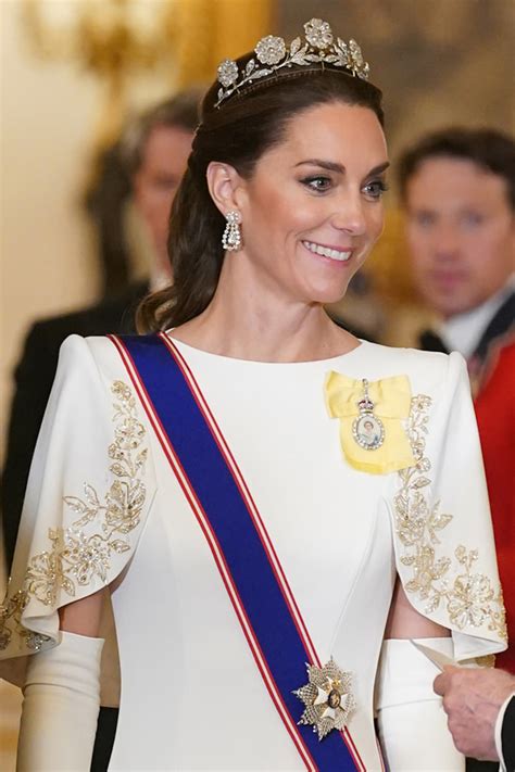 Catherine, Princess of Wales in Jenny Packham at Buckingham Palace ...