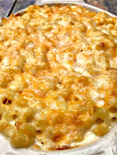 southern style baked macaroni and cheese - Stay Snatched