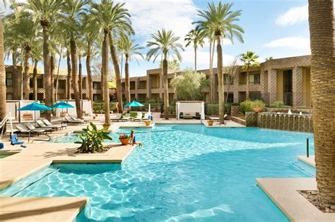 DoubleTree Resort by Hilton Hotel Paradise Valley - Scottsdale Day Pass | ResortPass