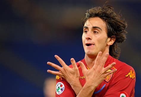 Aquilani: "Gli infortuni mi hanno tarpato le ali. L'esordio con la Roma ...