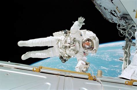 Iss Construction Space Walk Photograph by Nasa - Fine Art America