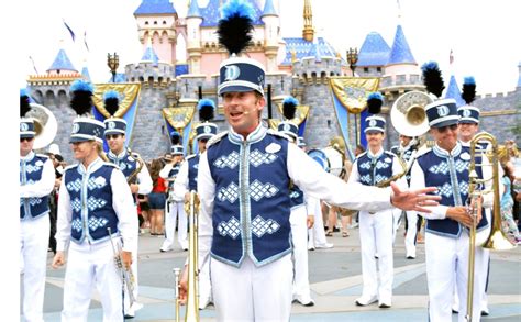 Interview with Peter Connell, Director of the Disneyland Band - Dagogo