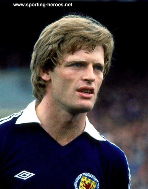 Gordon McQueen - Scottish Caps 1974-81 - Scotland