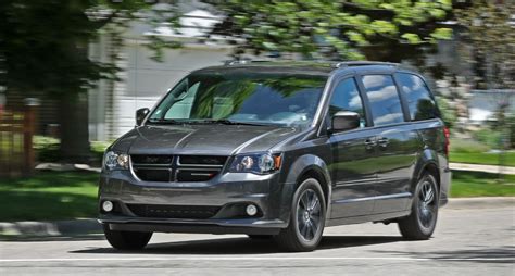 Dodge Caravan 2024 Exterior - Dolli Miranda