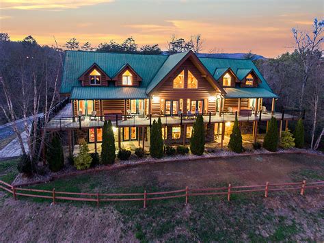 Moose Hollow Lodge | Reception Venues - Sevierville, TN