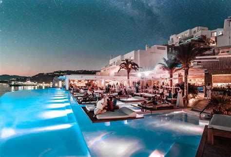 Within proximity of Chora in Mykonos, the awarded hotel Cavo Tagoo features an infinity pool ...