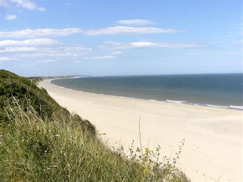 Beach at Kessingland, Suffolk | British beaches, England beaches, Beautiful beaches