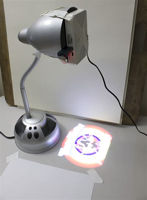 AAXA Technologies - Trace / Art Projector - Using a Projector for Tracing